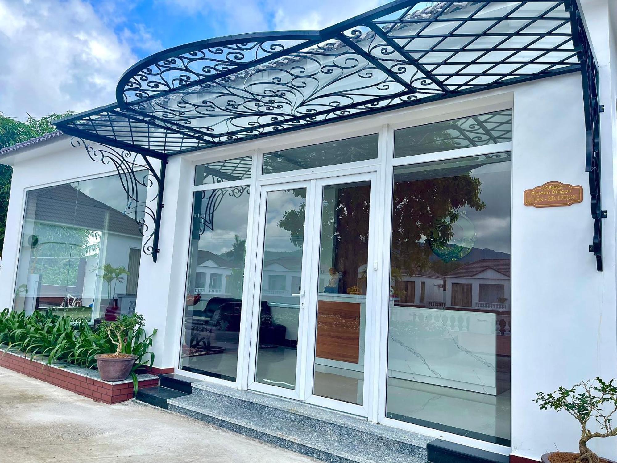 Rong Vang Resort Tri Ton エクステリア 写真